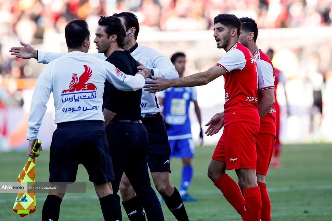 داوران داخلی بهتر از خارجی ها در دربی قضاوت کردند، پرسپولیس داوران داخلی بهتر از خارجی ها در دربی قضاوت کردند، پرسپولیس شانس بیشتری برای پیروزی دارد