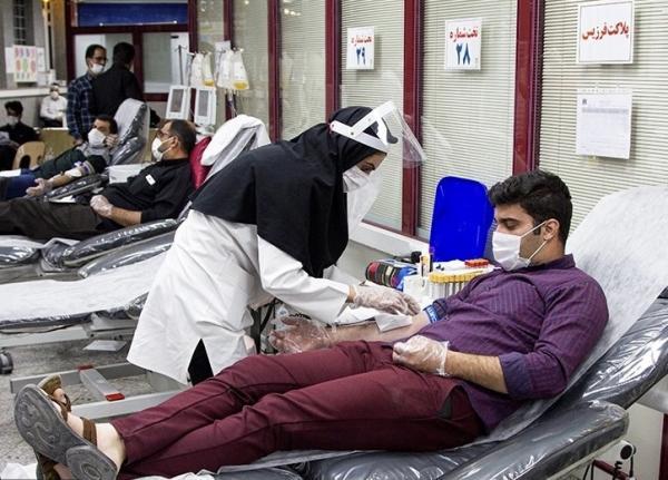 دانشجویان دانشگاه علوم پزشکى کرمان اقدام به اجراى پویش دانشجویان دانشگاه علوم پزشکى کرمان اقدام به اجراى پویش اهداى خون کردند