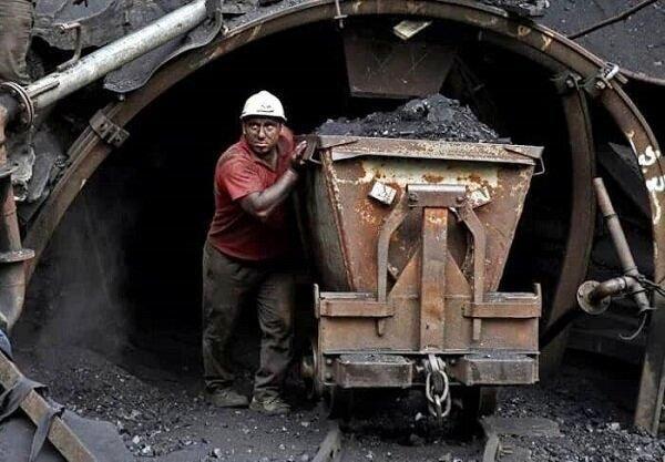حفظ ایمنی کارگران معدن در اولویت وزارت کار